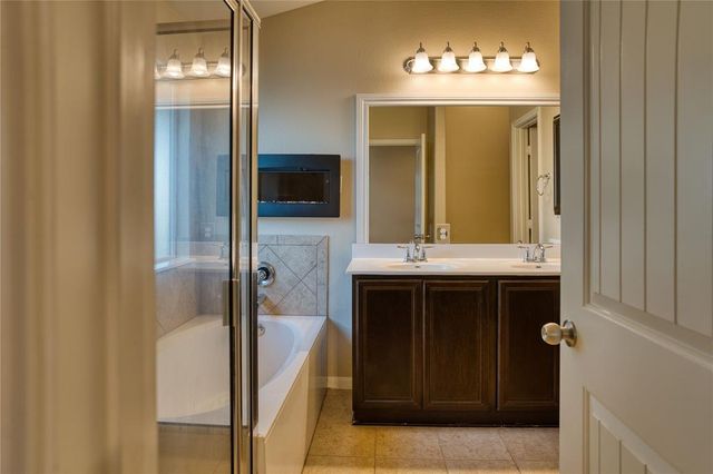 821 Gabriel Mills DR, Round Rock, TX 78664