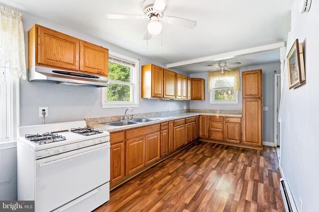 610 N STUART ST, Essex, MD 21221