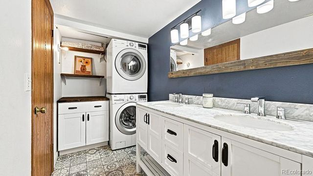 540 S Forest Street 10-103, Denver, CO 80246