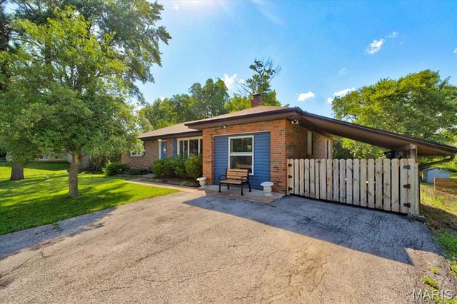 5159 Kerth Road, Mehlville, MO 63128