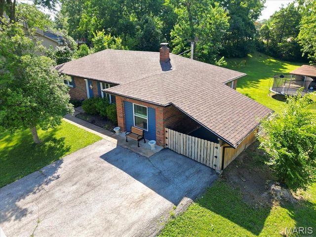 5159 Kerth Road, Mehlville, MO 63128