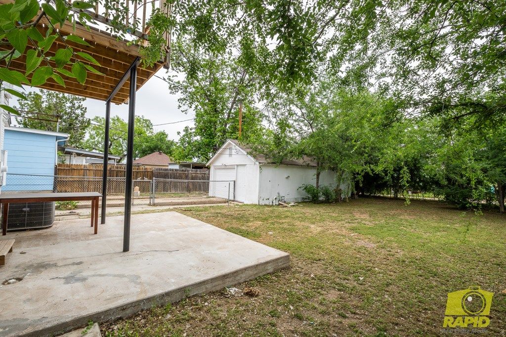 Image 27 of property listing at 314 N Adams Ave, San Angelo, TX 76901