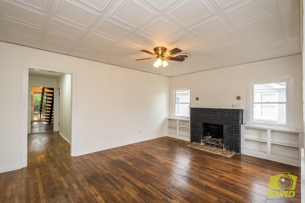 Image 5 of property listing at 314 N Adams Ave, San Angelo, TX 76901