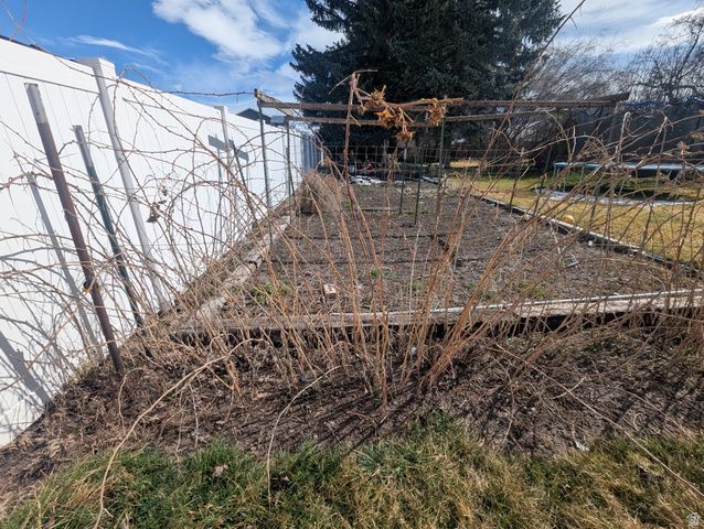 75 W 400 N, Smithfield, UT 84335