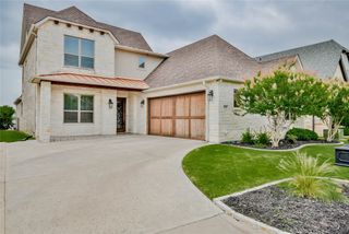 908 Waterpoint Court E, Granbury, TX 76048
