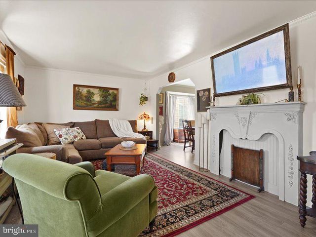 8 LAKESIDE DR, Stafford, VA 22554