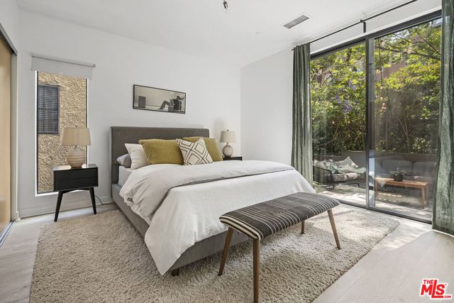 2230 Glendale Boulevard, Los Angeles, CA 90039