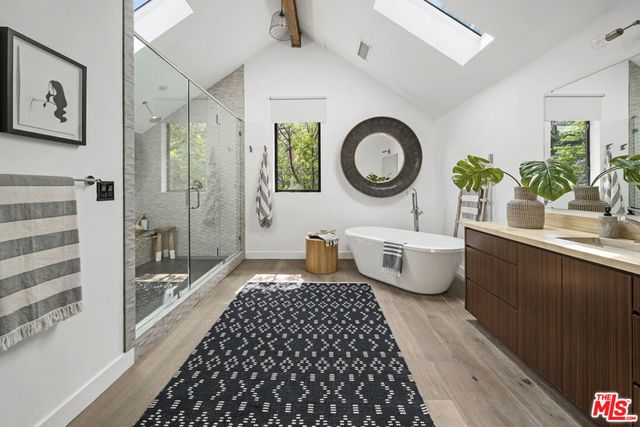 2230 Glendale Boulevard, Los Angeles, CA 90039