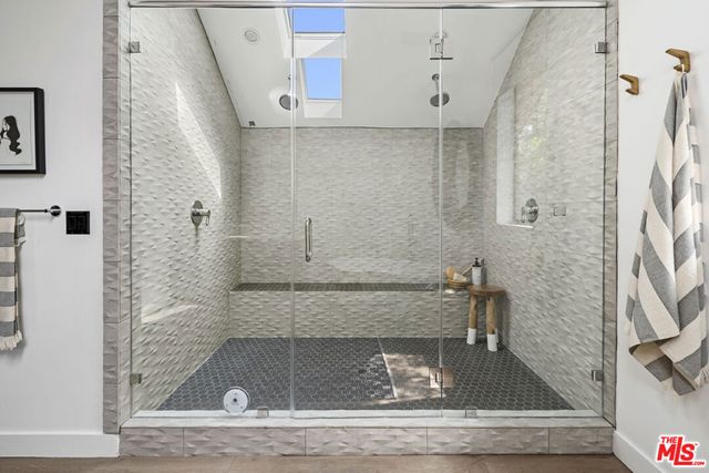 2230 Glendale Boulevard, Los Angeles, CA 90039