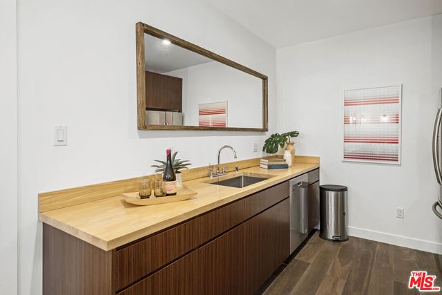 2230 Glendale Boulevard, Los Angeles, CA 90039