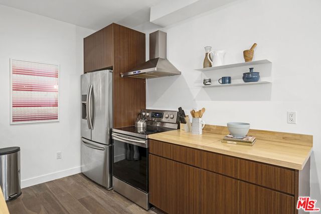 2230 Glendale Boulevard, Los Angeles, CA 90039