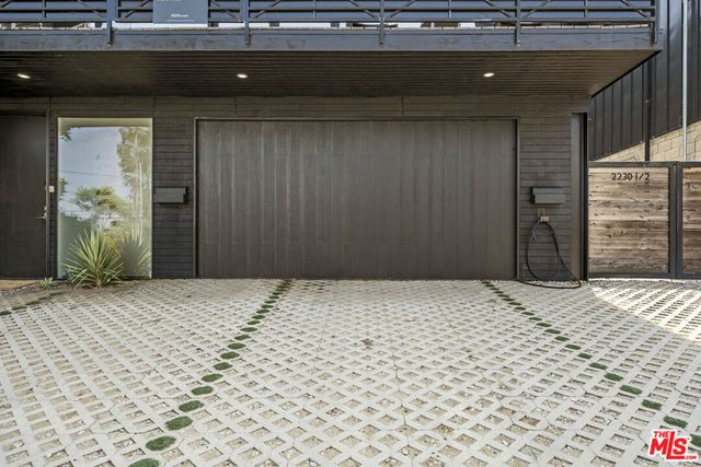 2230 Glendale Boulevard, Los Angeles, CA 90039