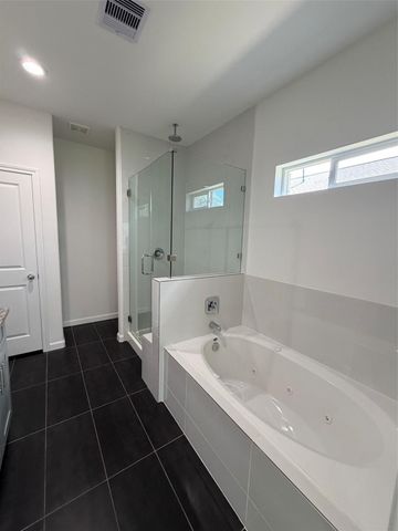 304 Carlos Leal Drive, Dayton, TX 77535