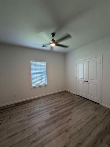 304 Carlos Leal Drive, Dayton, TX 77535