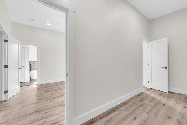300 Cresthill Drive, Mesquite, TX 75149