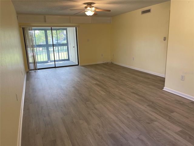 2700 NEBRASKA AVENUE 1-205, Palm Harbor, FL 34684