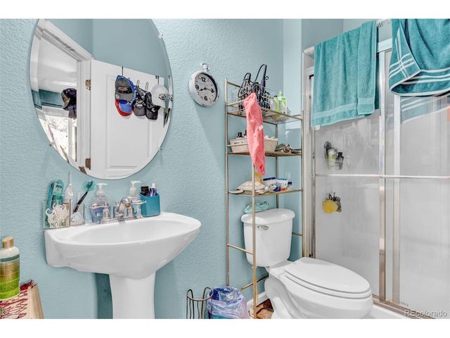 10656 Racine Cir, Commerce City, CO 80022