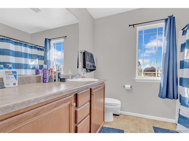 10656 Racine Cir, Commerce City, CO 80022