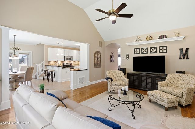 5 Country Woods Lane, Pine Beach, NJ 08741