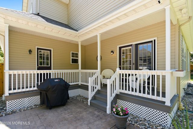 5 Country Woods Lane, Pine Beach, NJ 08741