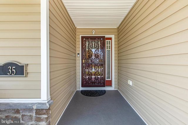 35 PLATINUM DR, Dover, DE 19901