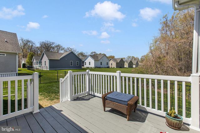 35 PLATINUM DR, Dover, DE 19901