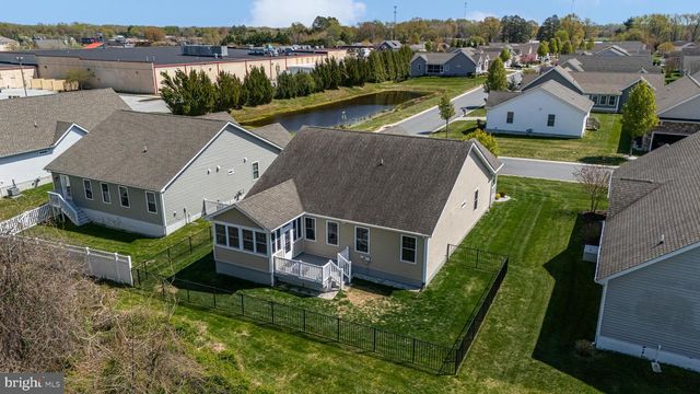 35 PLATINUM DR, Dover, DE 19901