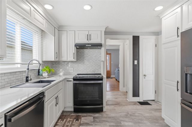 2009 Blake Boulevard SE, Cedar Rapids, IA 52403