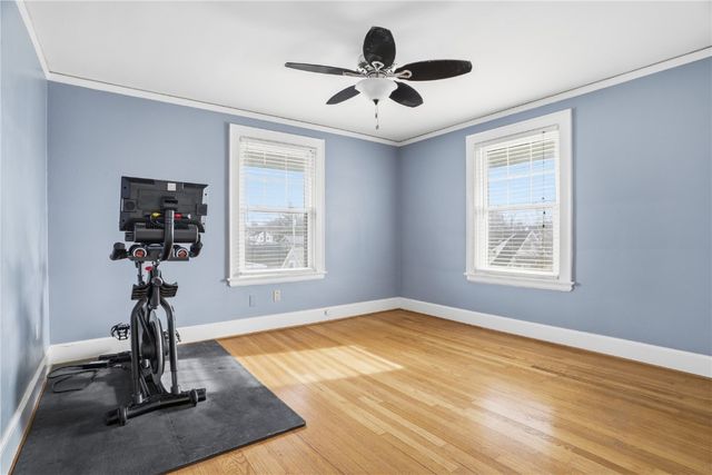 2009 Blake Boulevard SE, Cedar Rapids, IA 52403