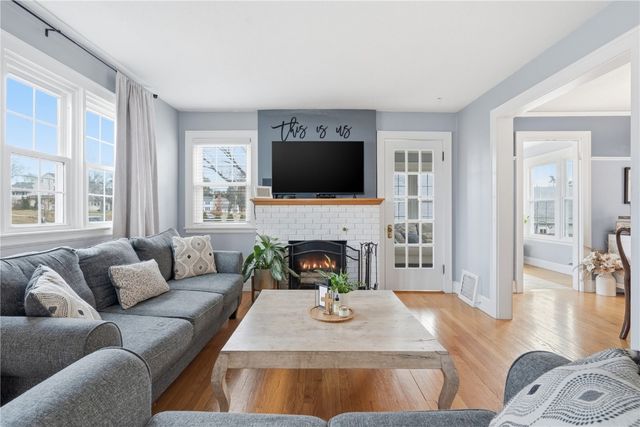 2009 Blake Boulevard SE, Cedar Rapids, IA 52403