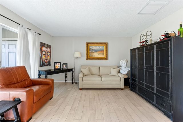 3 Bob O Link CT 3B, Naples, FL 34105