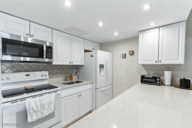 3 Bob O Link CT 3B, Naples, FL 34105