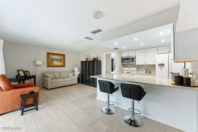 3 Bob O Link CT 3B, Naples, FL 34105