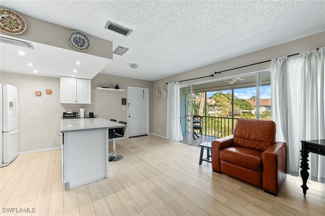 3 Bob O Link CT 3B, Naples, FL 34105