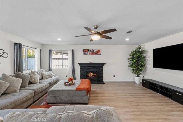 1143 Belridge Place, Corona, CA 92881