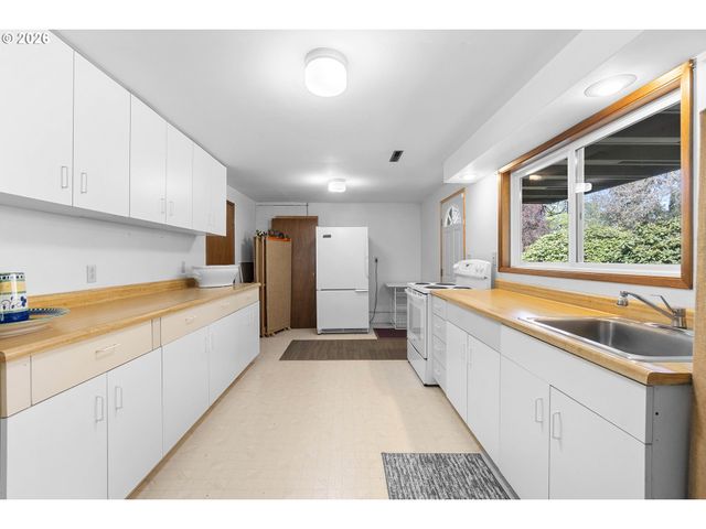 7130 Se 127TH Ave, Portland, OR 97236