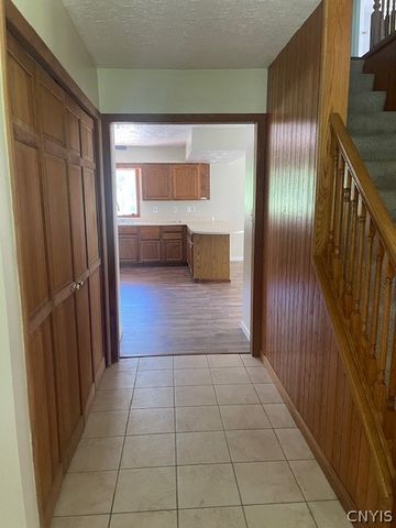 1006 Silk Road, Volney, NY 13069