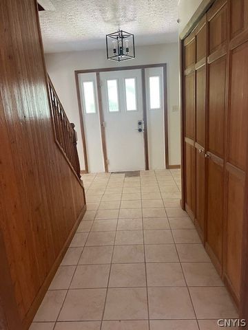 1006 Silk Road, Volney, NY 13069