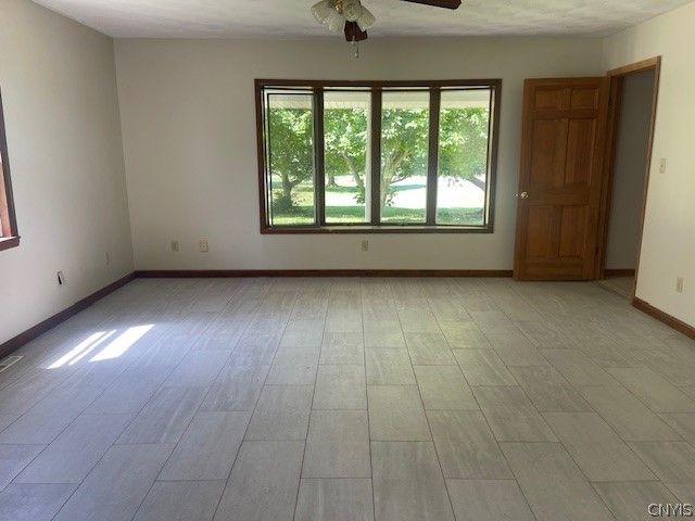 1006 Silk Road, Volney, NY 13069