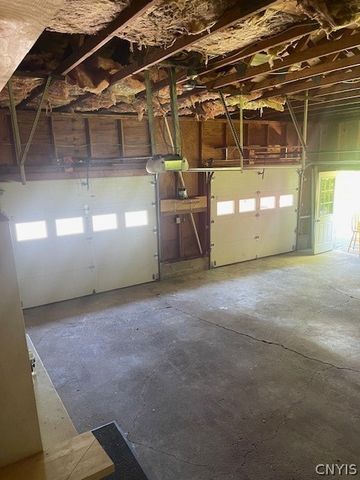 1006 Silk Road, Volney, NY 13069