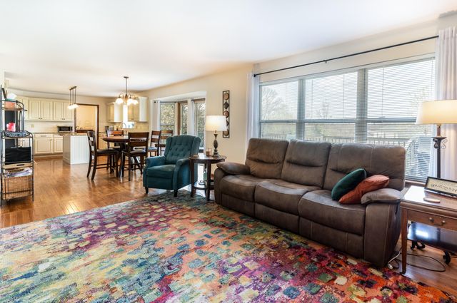 8431 Woodcreek Drive, Florence, KY 41042