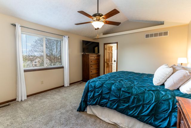 8431 Woodcreek Drive, Florence, KY 41042