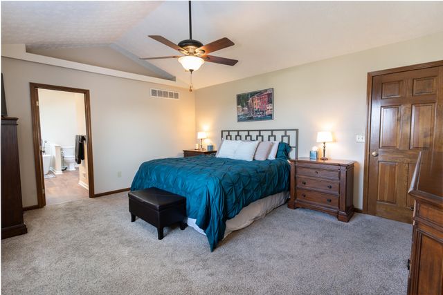 8431 Woodcreek Drive, Florence, KY 41042