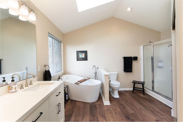 8431 Woodcreek Drive, Florence, KY 41042