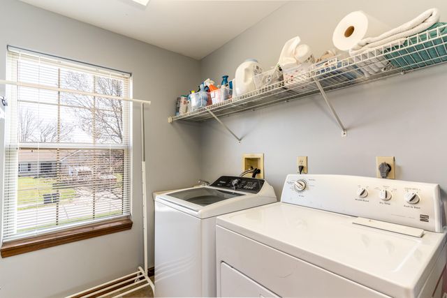 8431 Woodcreek Drive, Florence, KY 41042