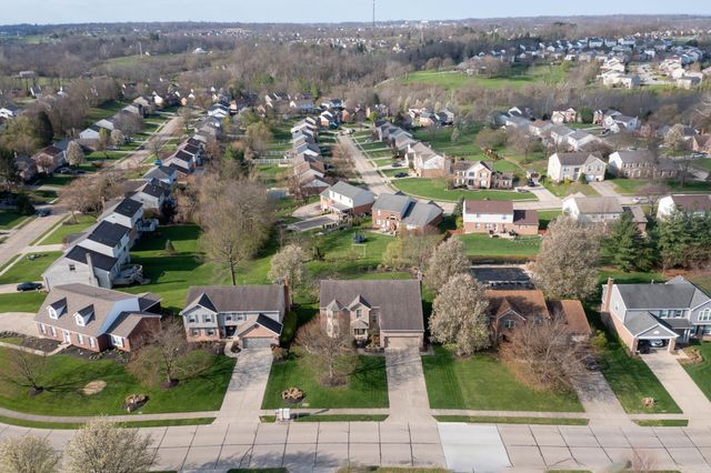 8431 Woodcreek Drive, Florence, KY 41042