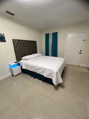 1707 MARVY AVENUE, Tampa, FL 33612