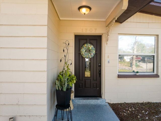 1707 MARVY AVENUE, Tampa, FL 33612