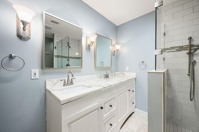 241 Litchfield Lane, Houston, TX 77024
