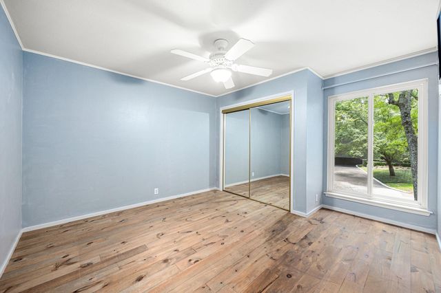 241 Litchfield Lane, Houston, TX 77024